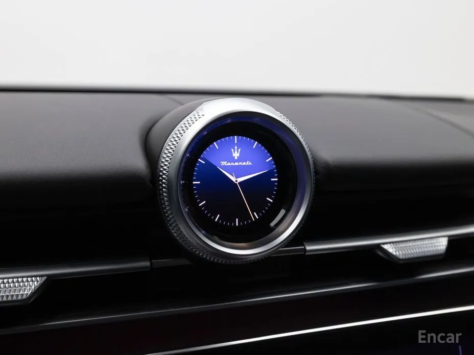 Фото 16 - Maserati Grecale