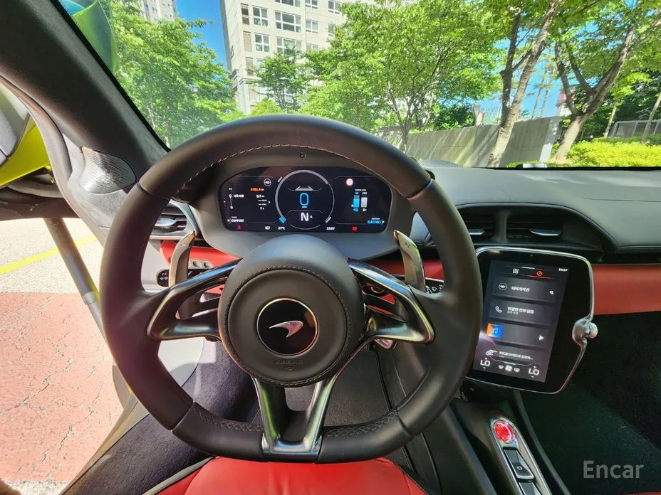 Фото 13 - McLaren Artura