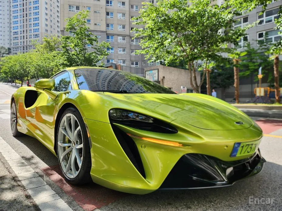 Фото 16 - McLaren Artura