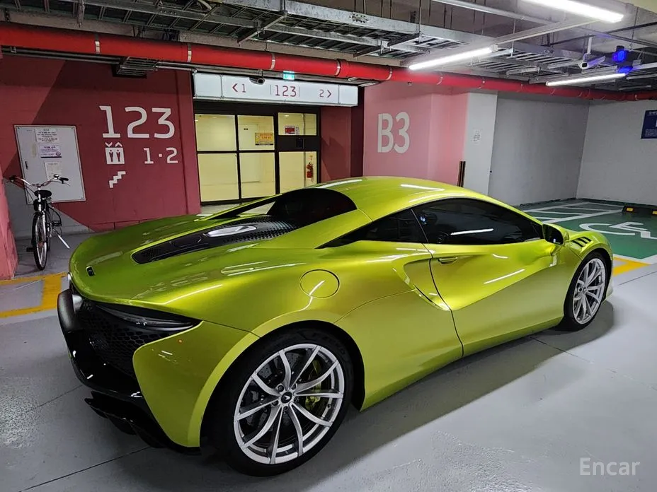 Фото 5 - McLaren Artura