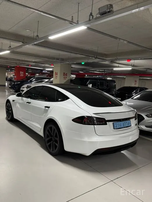 Фото 2 - Tesla Model S