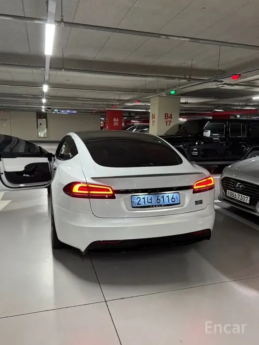 Фото 4 - Tesla Model S