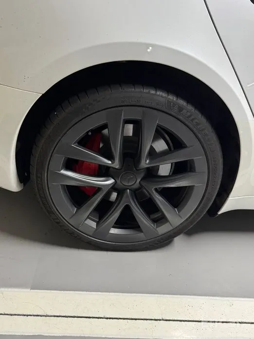 Фото 8 - Tesla Model S