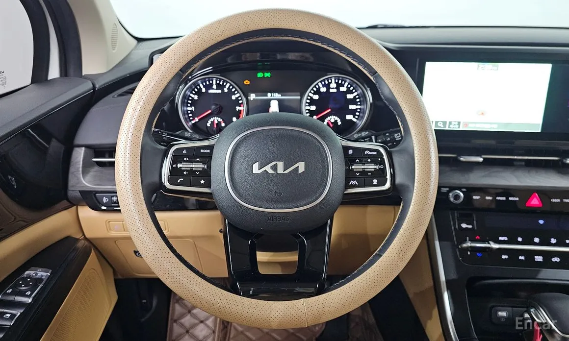 Фото 14 - Kia Carnival