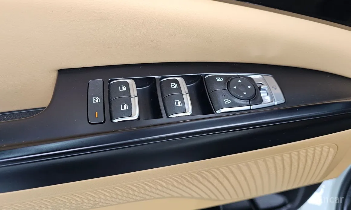 Фото 17 - Kia Carnival