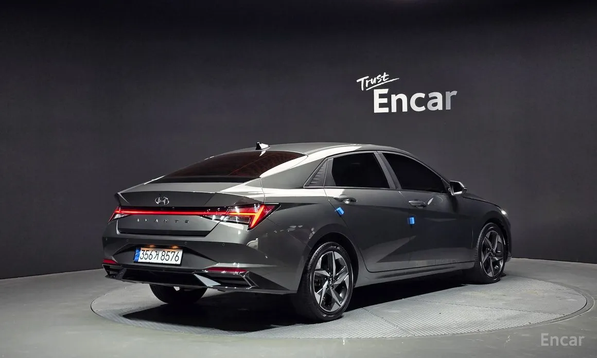 Фото 2 - Hyundai Avante