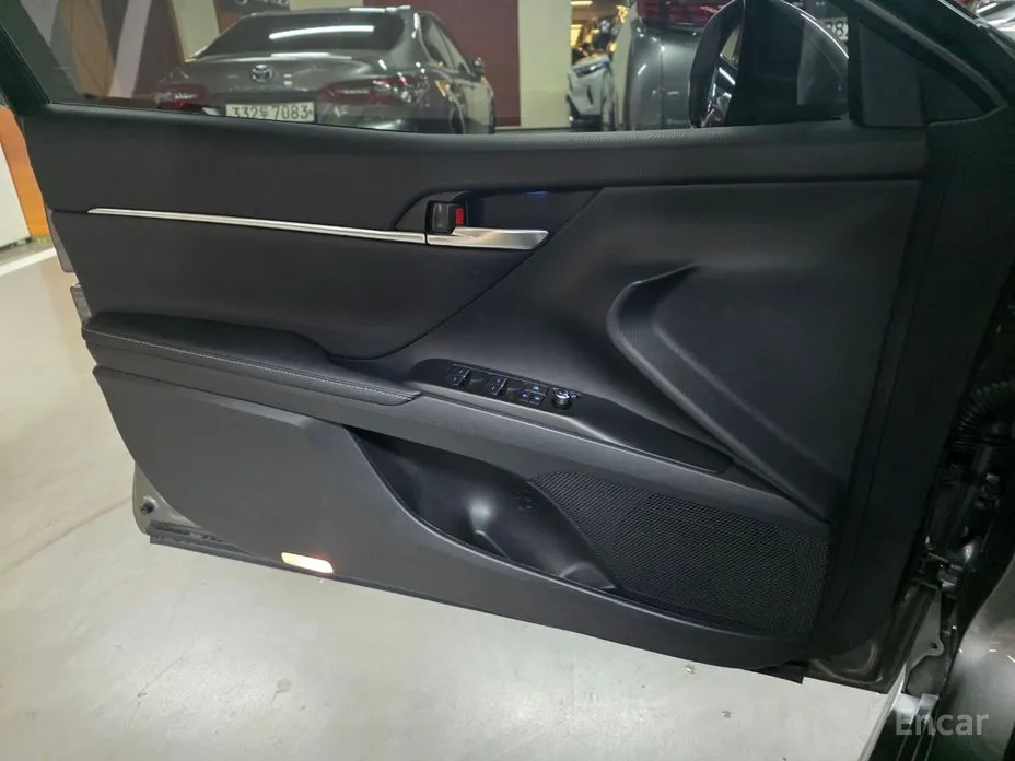 Фото 11 - Toyota Camry