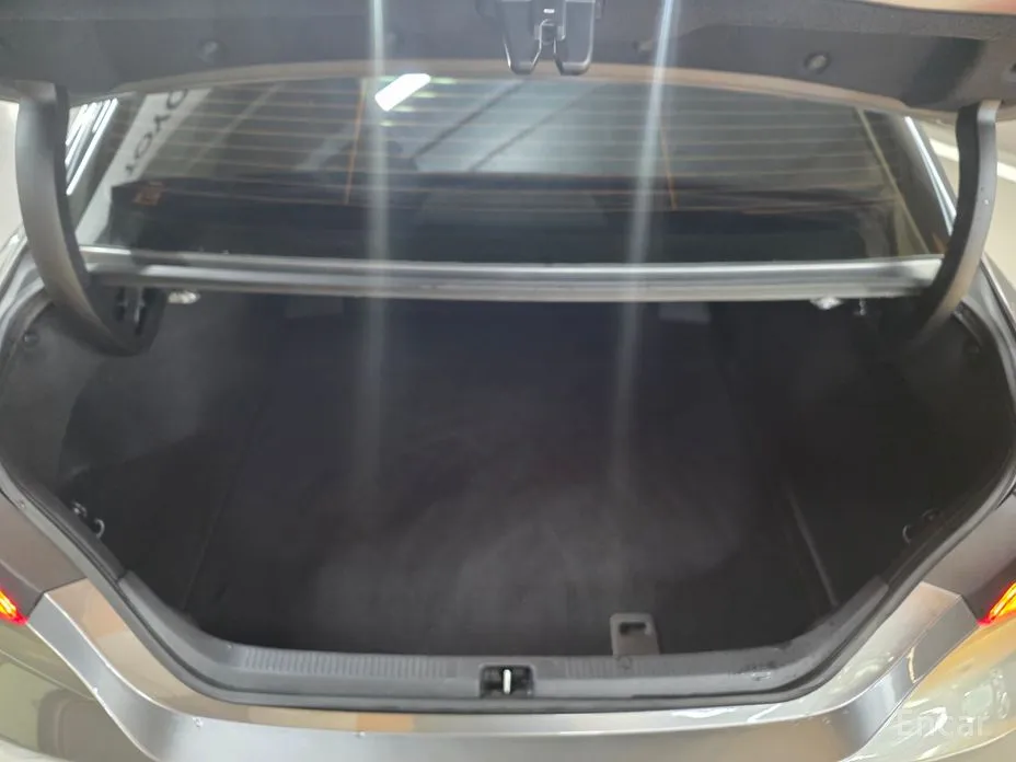 Фото 5 - Toyota Camry