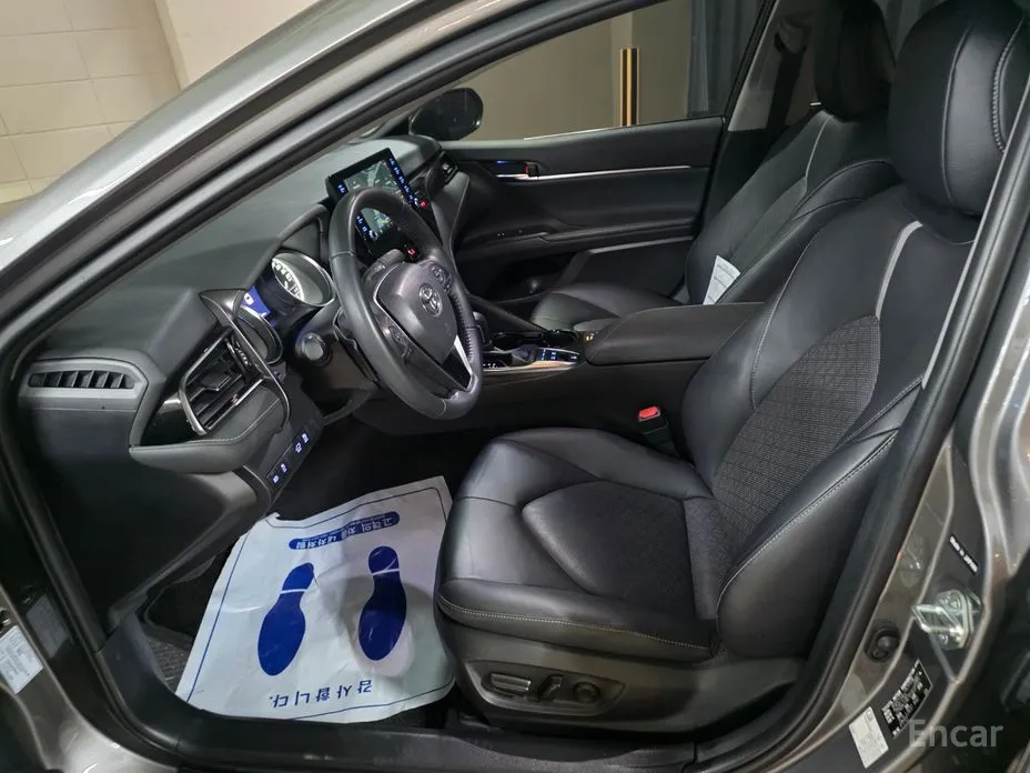 Фото 7 - Toyota Camry