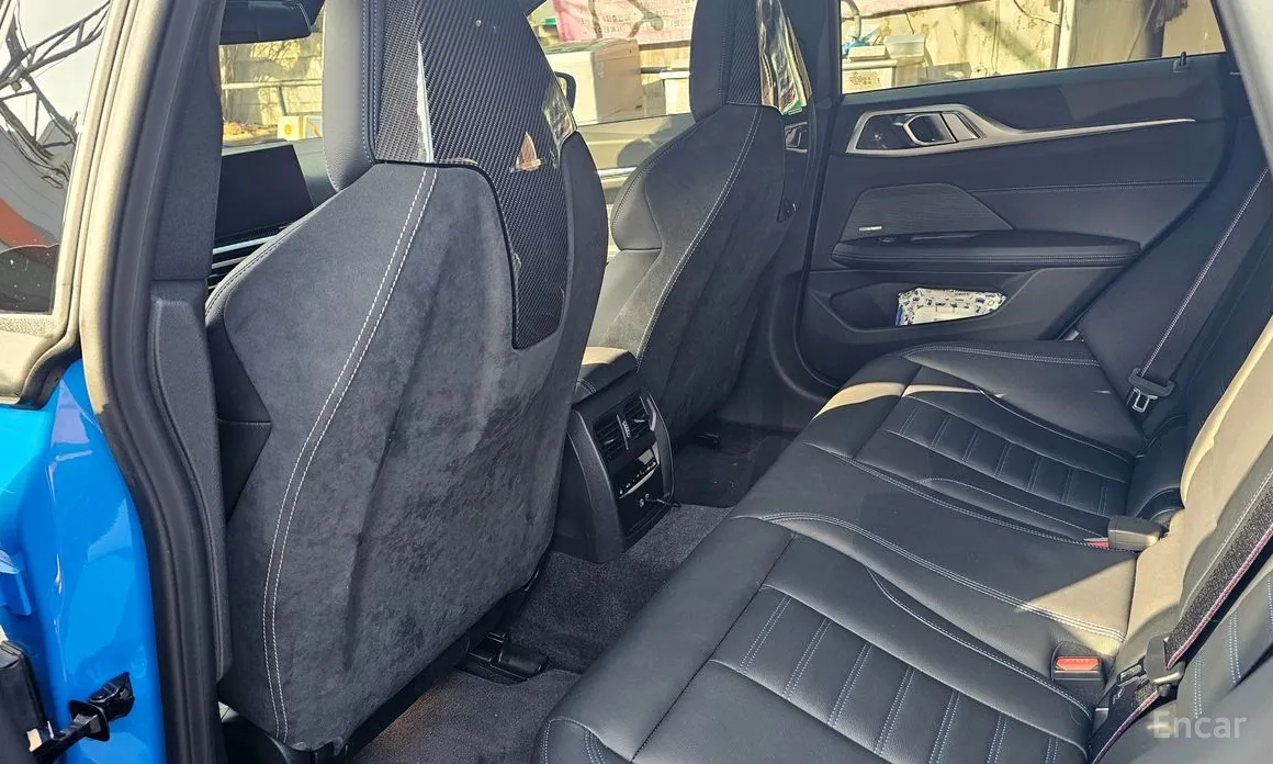 Фото 10 - BMW i4