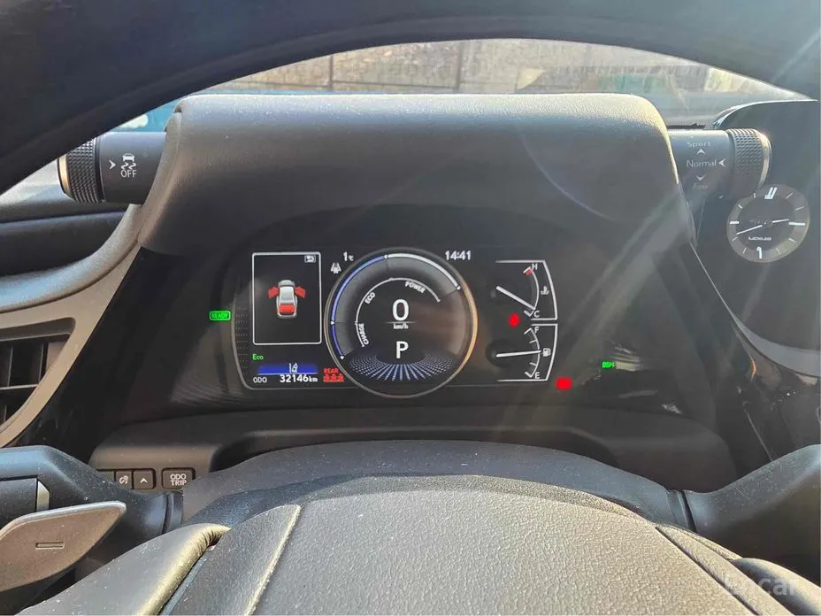 Фото 6 - Lexus ES