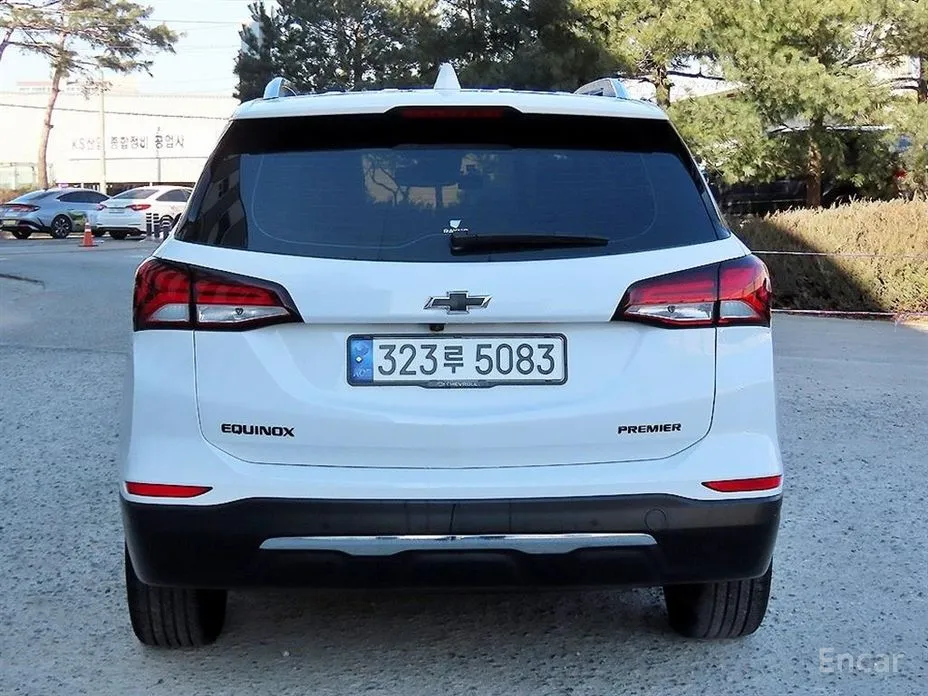 Фото 4 - Chevrolet Equinox