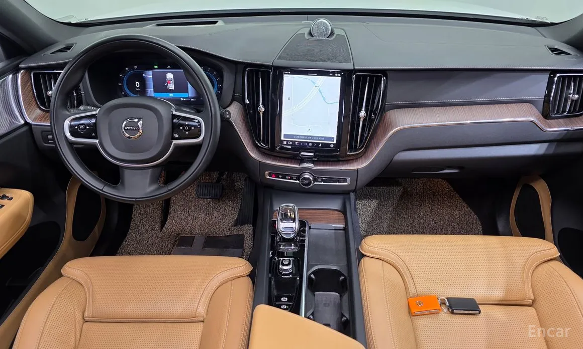 Фото 7 - Volvo XC60