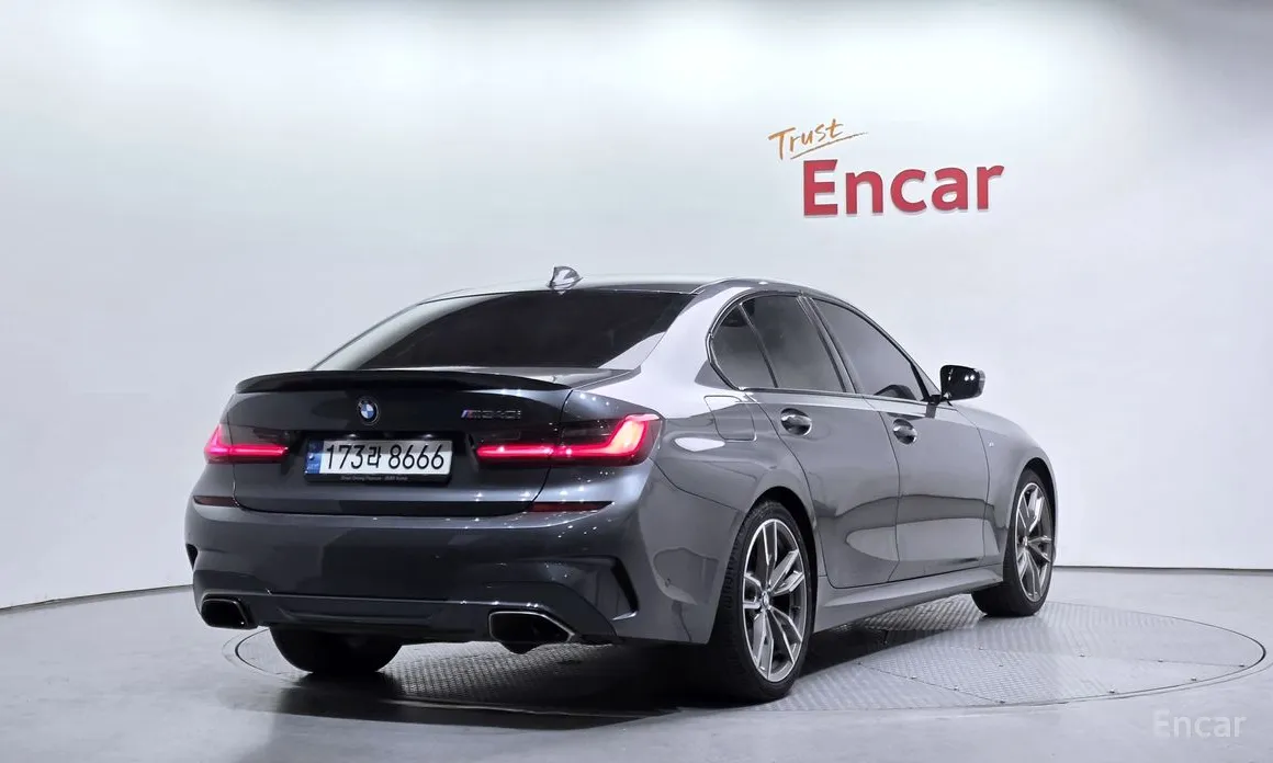 Фото 2 - BMW 3 Series