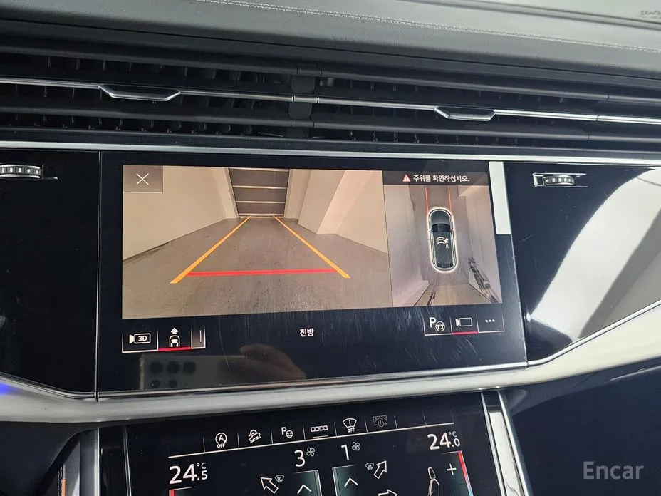 Фото 15 - Audi Q8