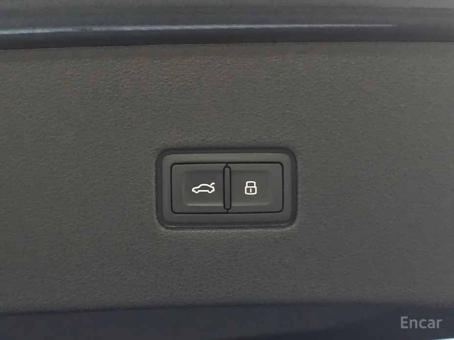 Фото 20 - Audi Q8