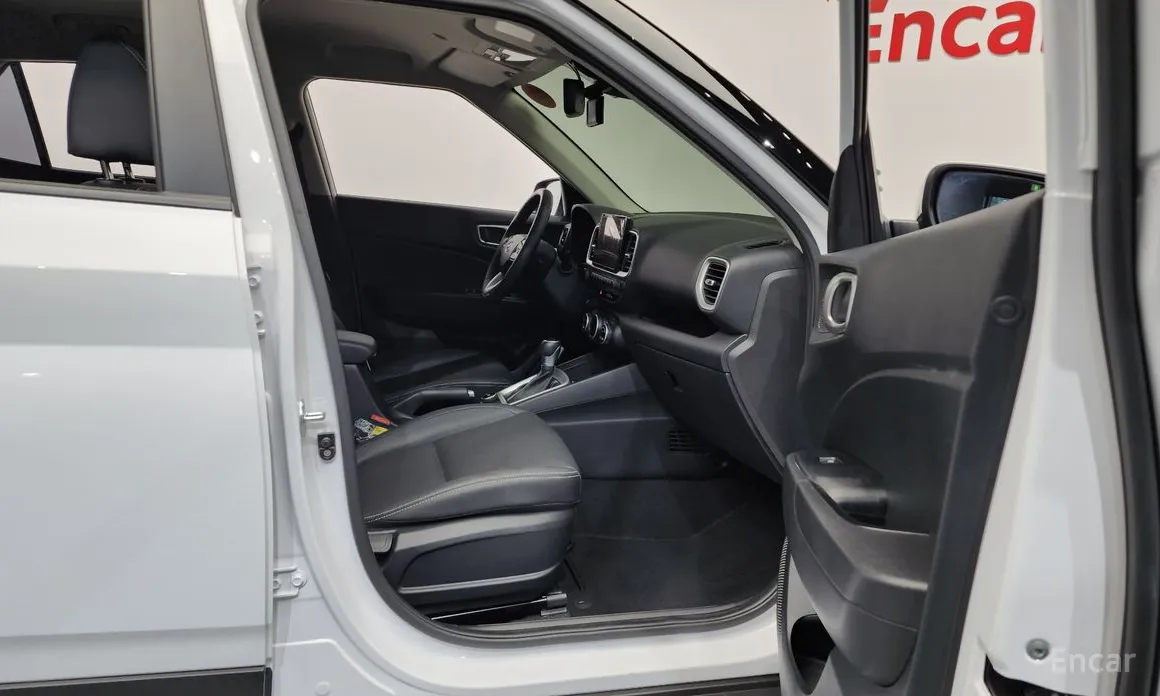 Фото 11 - Hyundai Venue