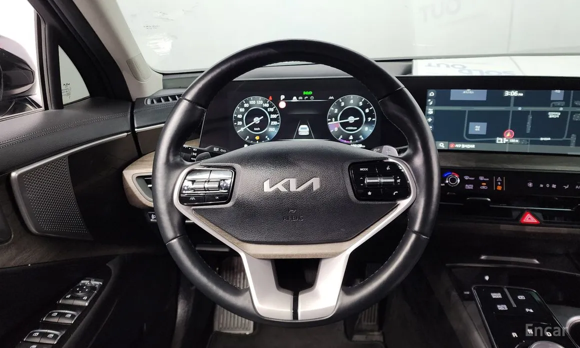 Фото 15 - Kia K8