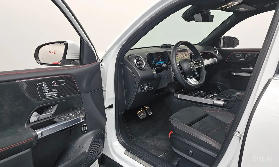 Фото 10 - Mercedes-Benz GLB-Class