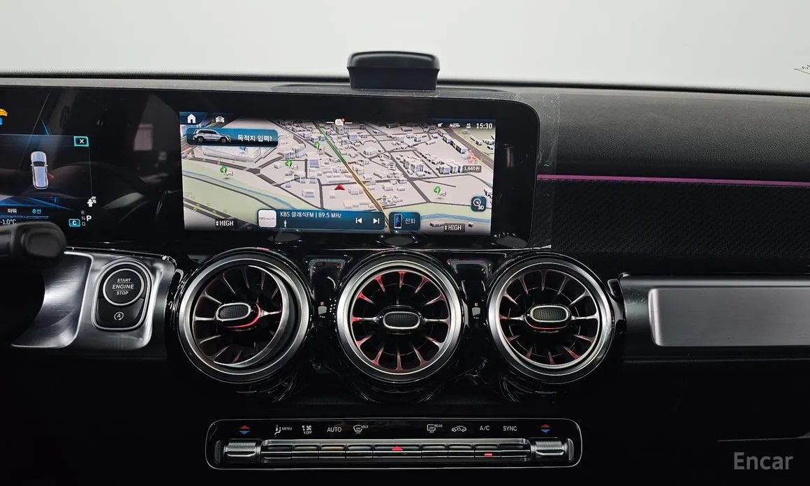 Фото 14 - Mercedes-Benz GLB-Class