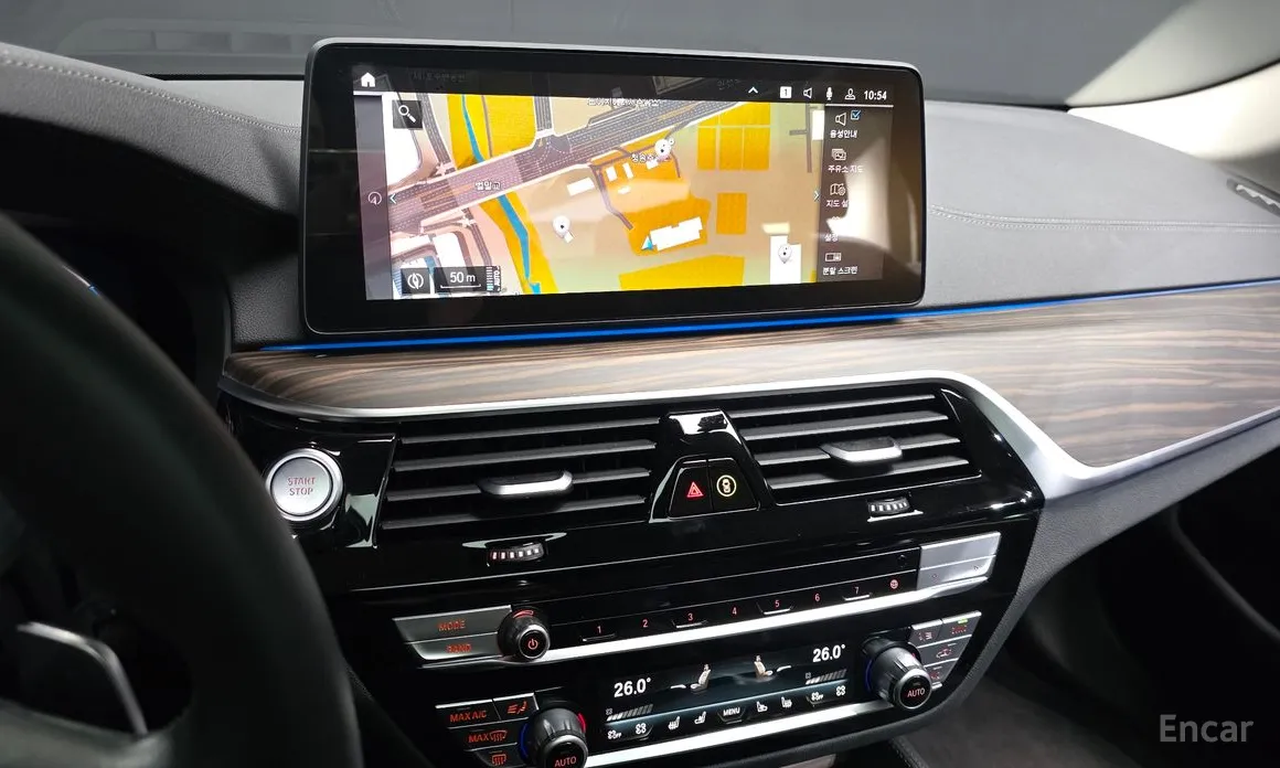 Фото 14 - BMW 5 Series