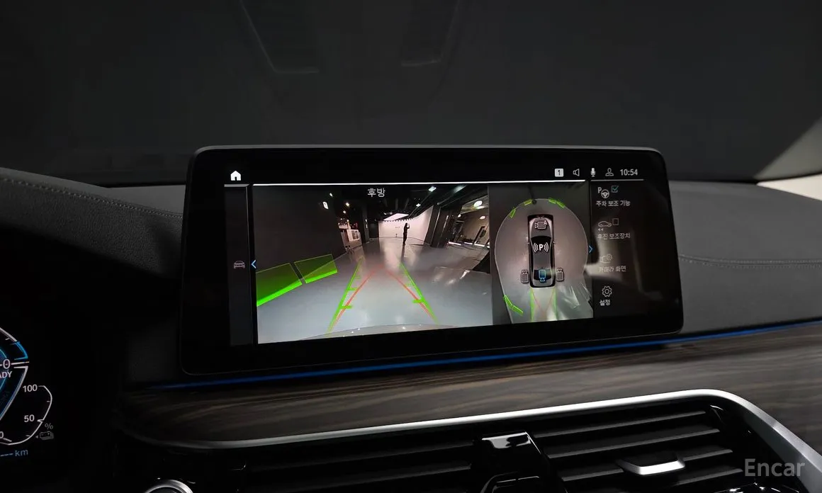 Фото 15 - BMW 5 Series