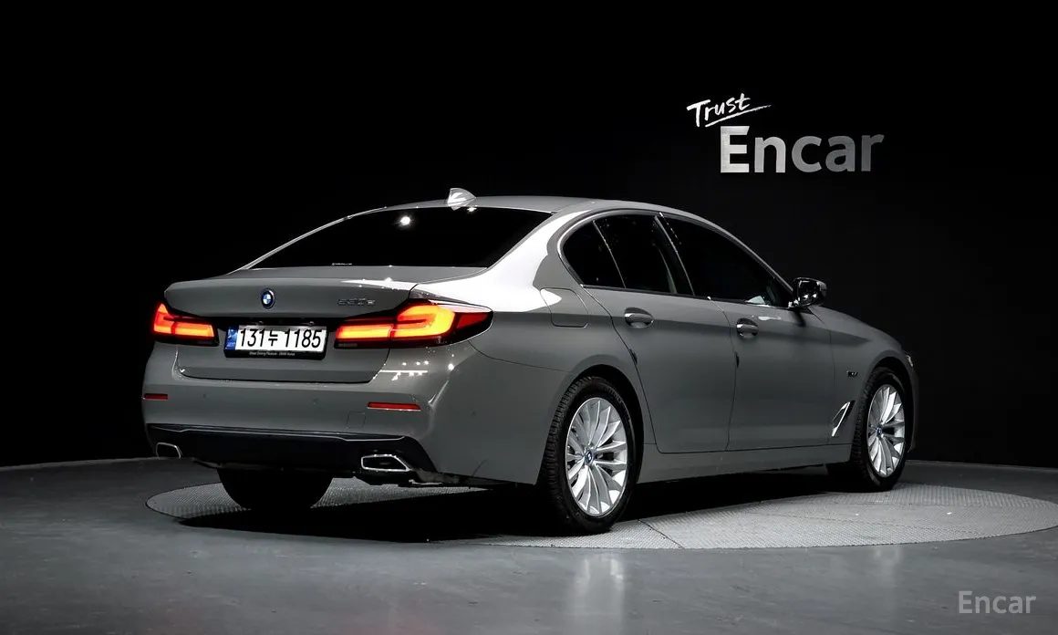 Фото 2 - BMW 5 Series