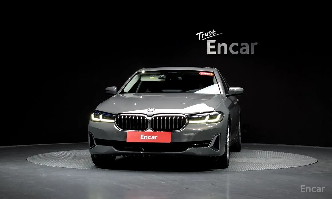 Фото 3 - BMW 5 Series