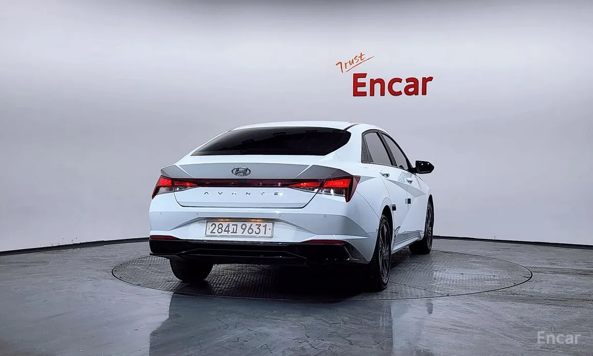 Фото 4 - Hyundai Avante