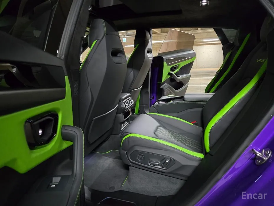 Фото 15 - Lamborghini Urus