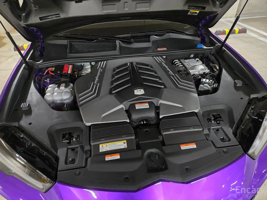 Фото 9 - Lamborghini Urus