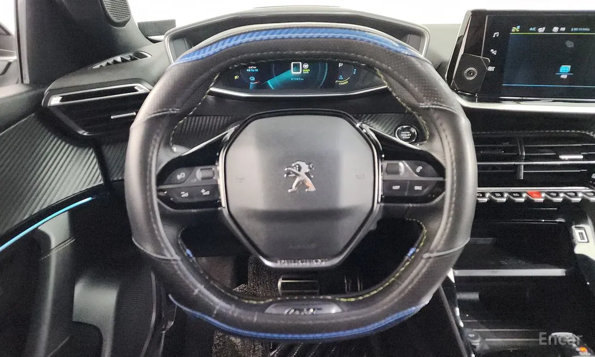 Фото 13 - Peugeot 2008