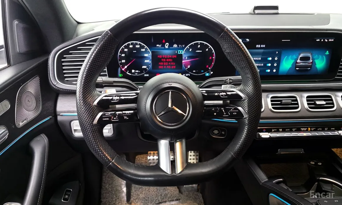 Фото 13 - Mercedes-Benz GLE-Class