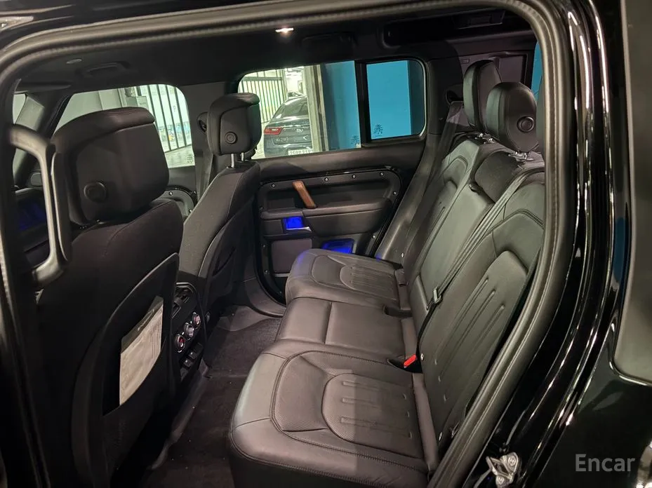 Фото 7 - Land Rover Defender