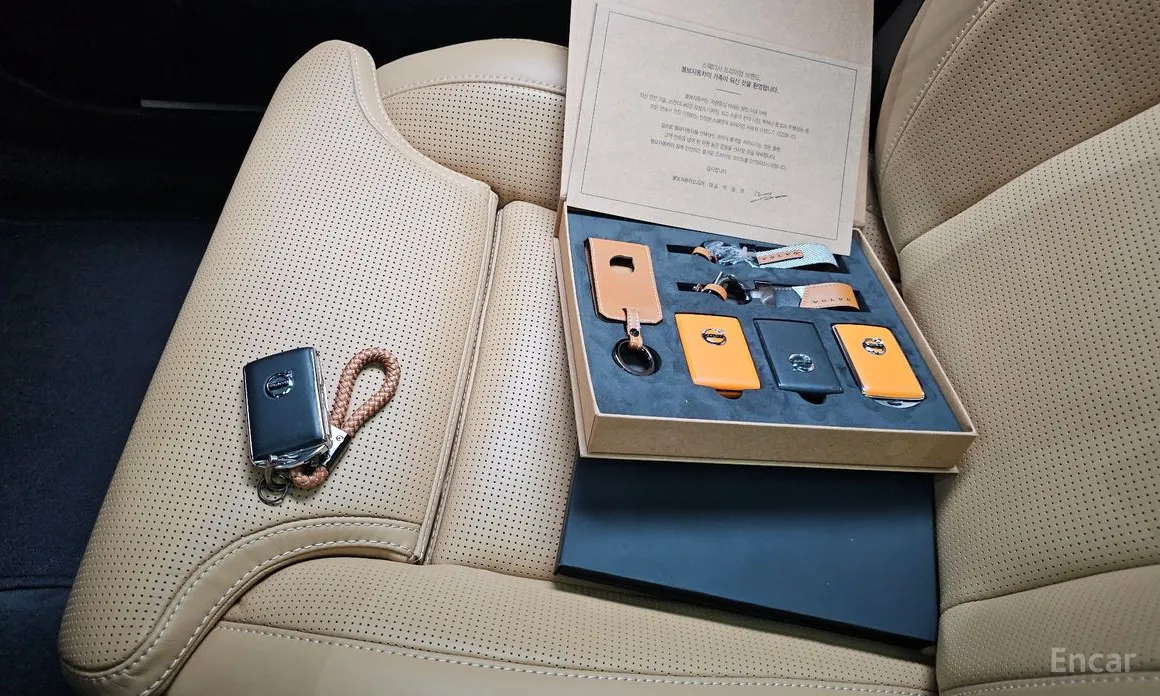 Фото 19 - Volvo V60