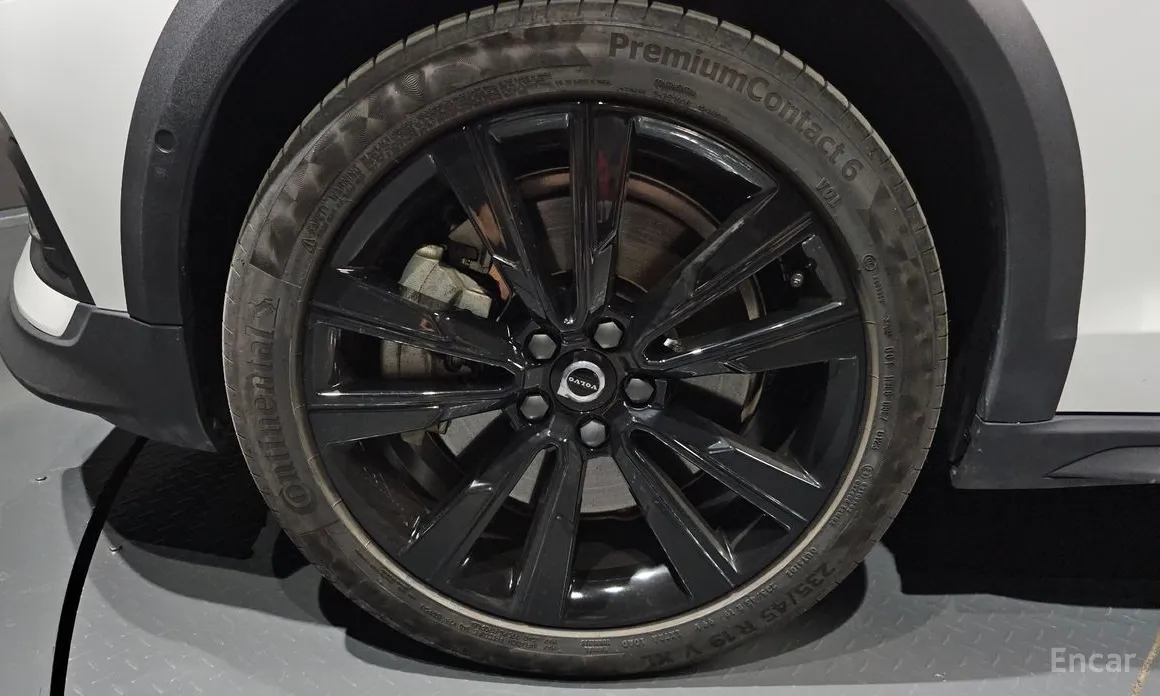 Фото 5 - Volvo V60