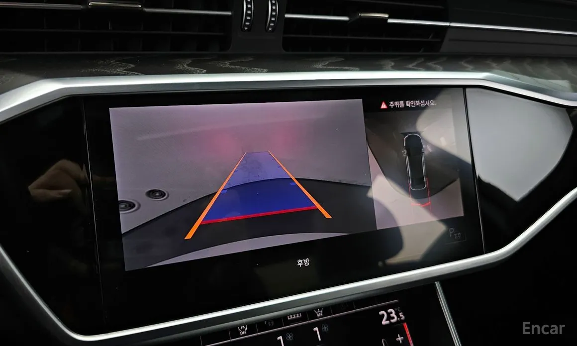 Фото 15 - Audi A6