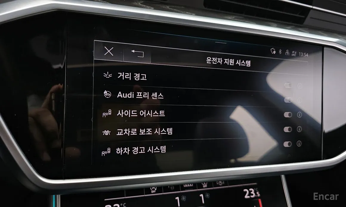 Фото 16 - Audi A6