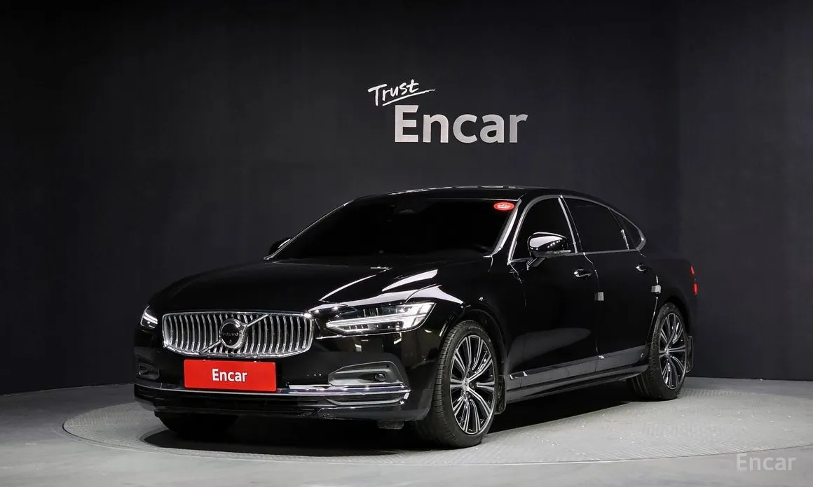 Фото 1 - Volvo S90