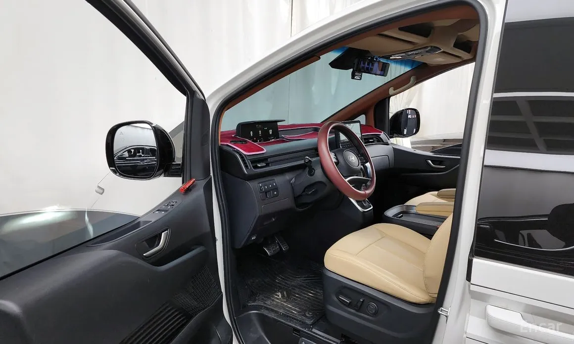 Фото 10 - Hyundai Staria