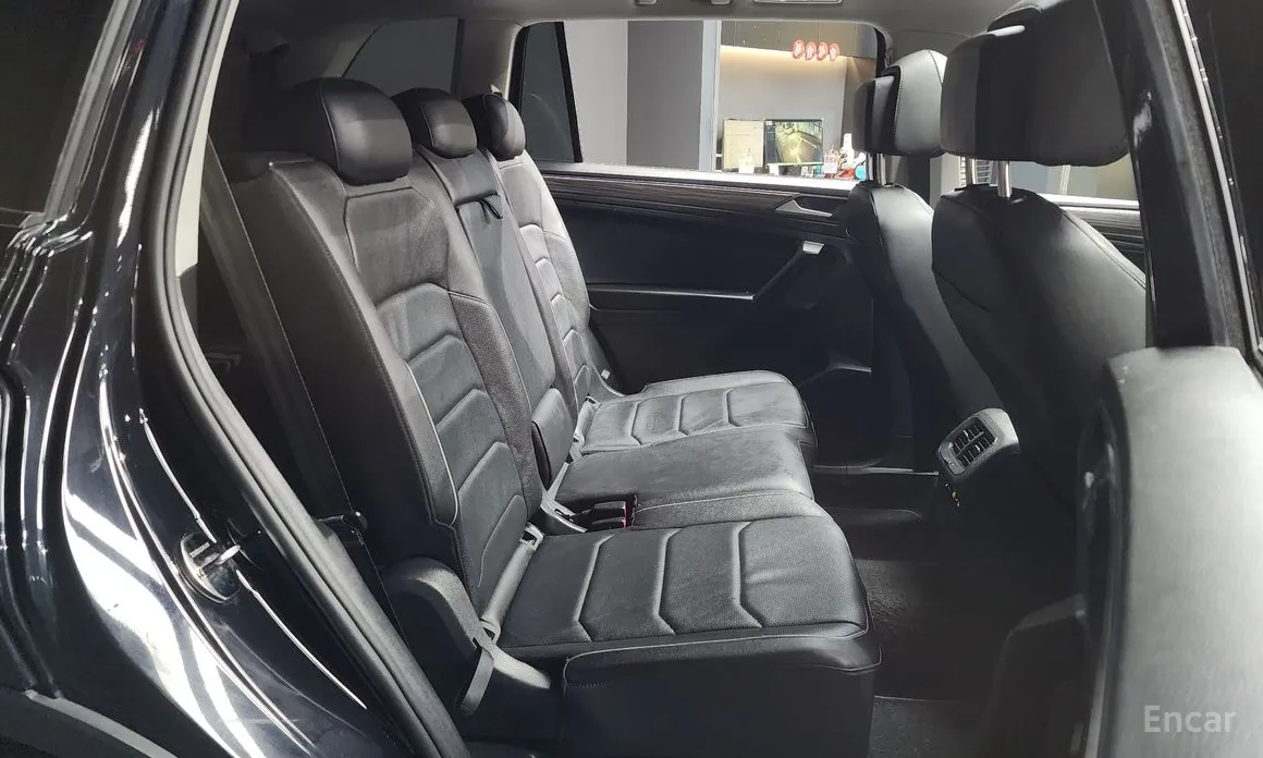 Фото 12 - Volkswagen Tiguan