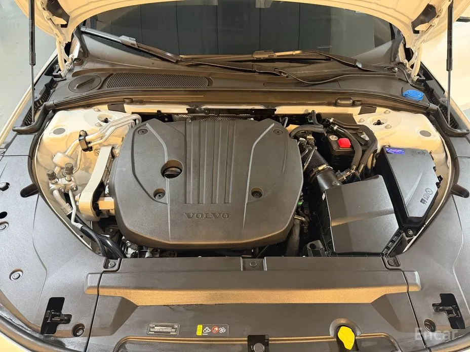 Фото 6 - Volvo S90