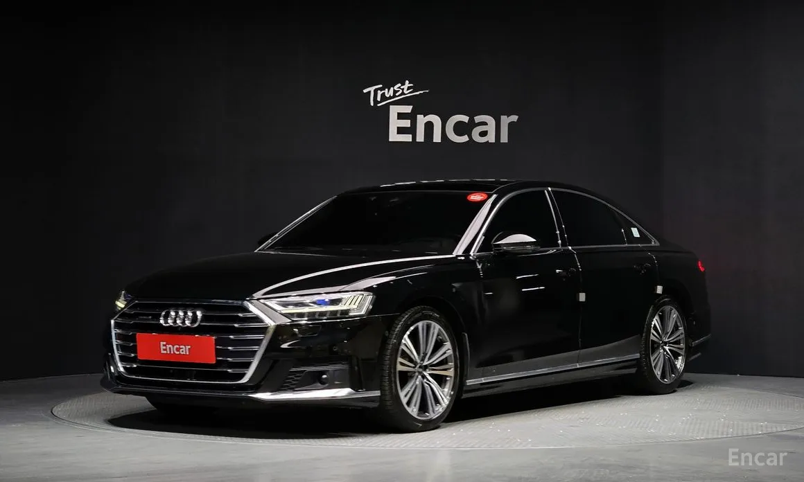 Фото 1 - Audi A8