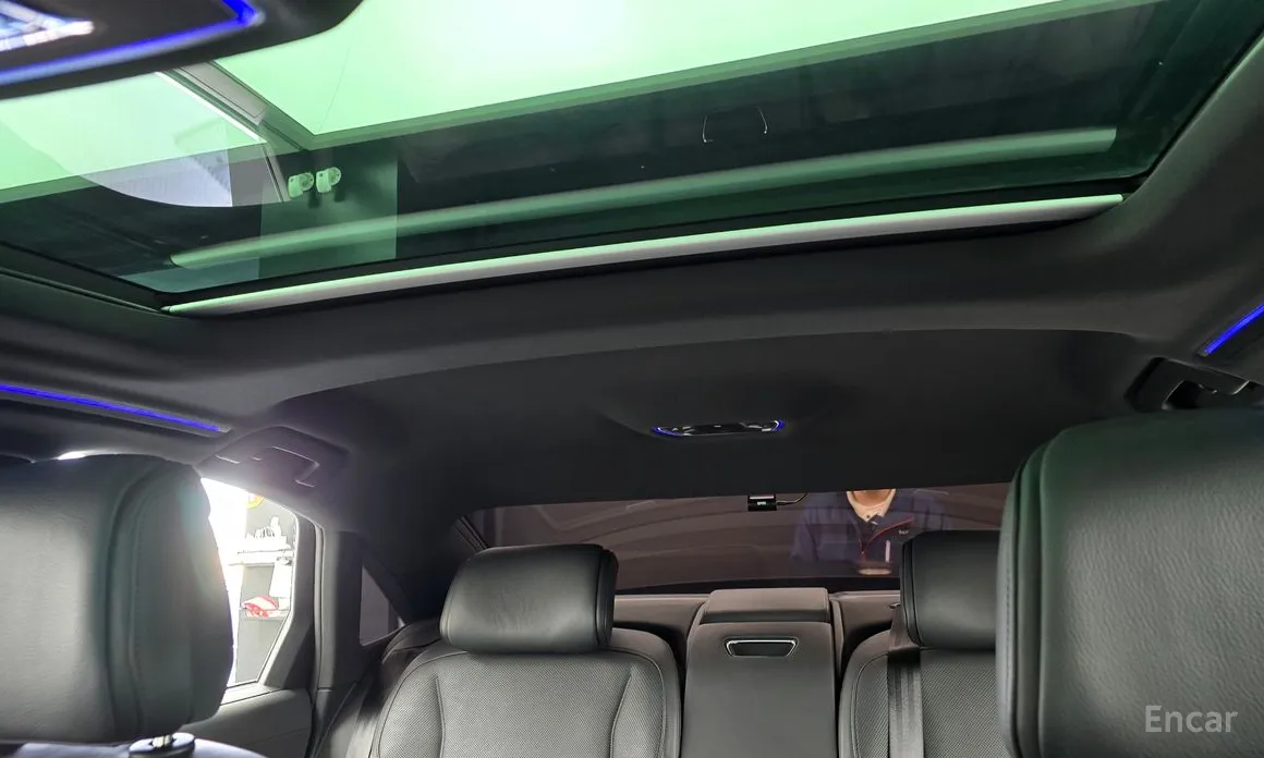 Фото 18 - Audi A8