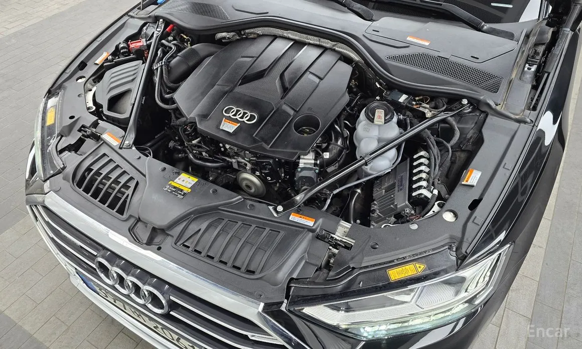 Фото 6 - Audi A8