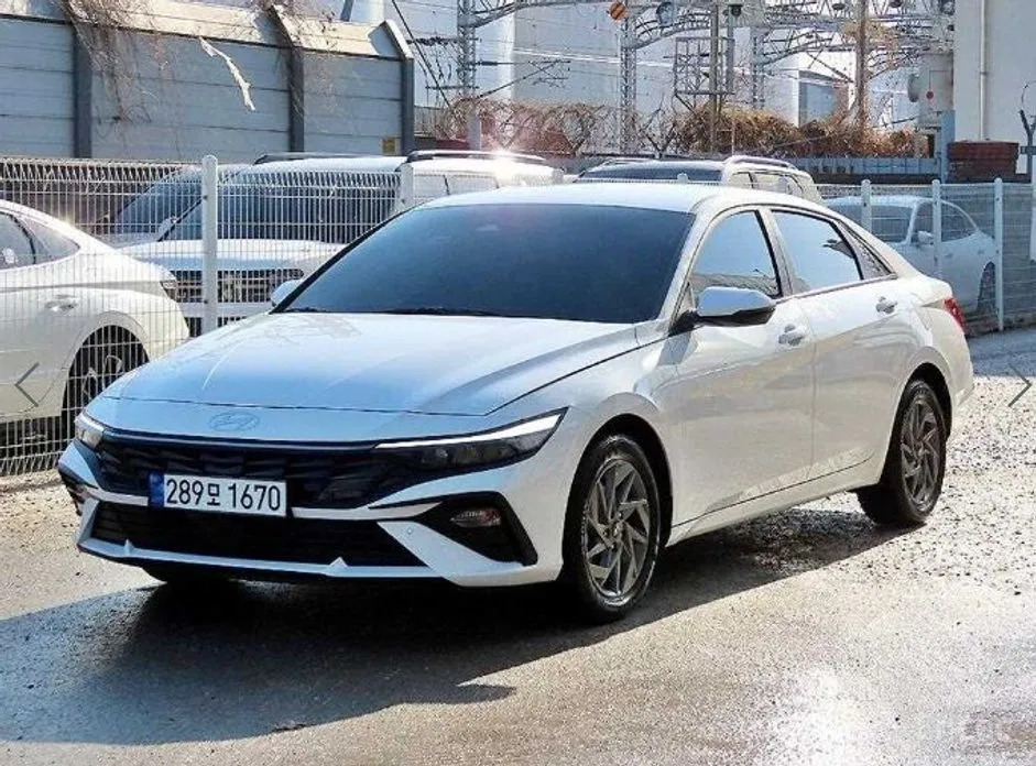 Фото 3 - Hyundai Avante