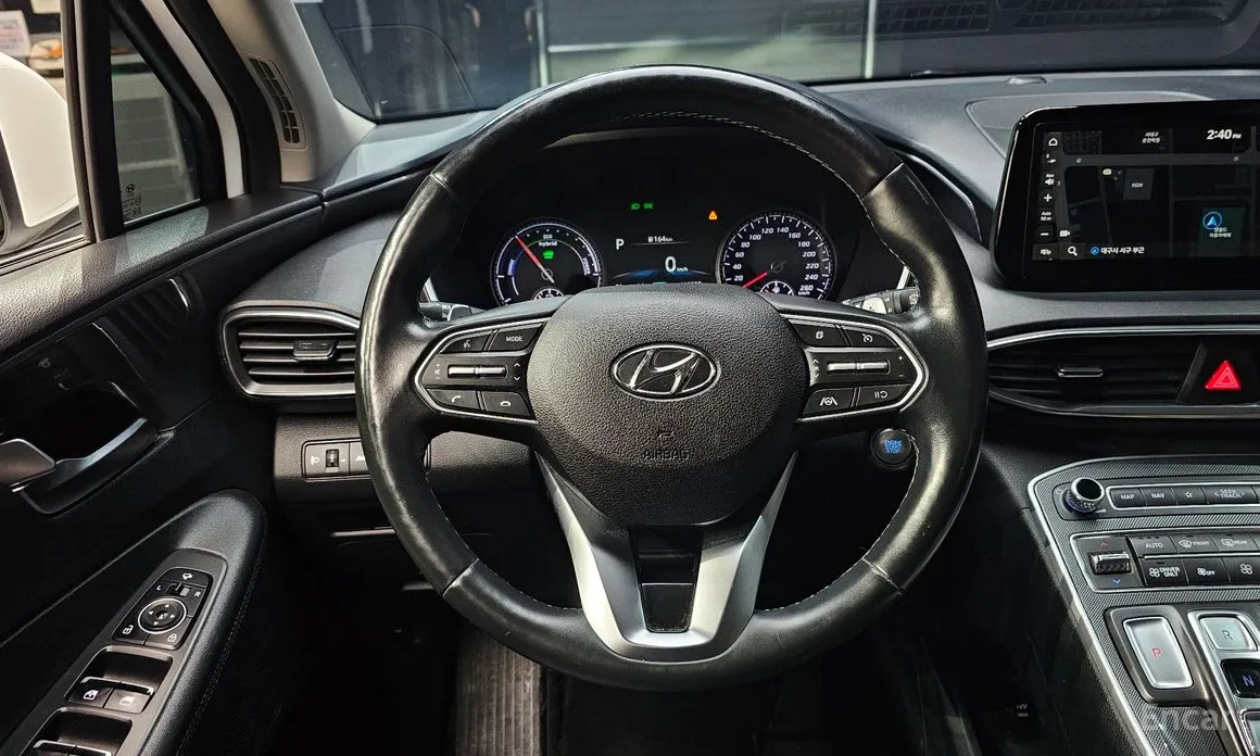 Фото 13 - Hyundai Santa Fe