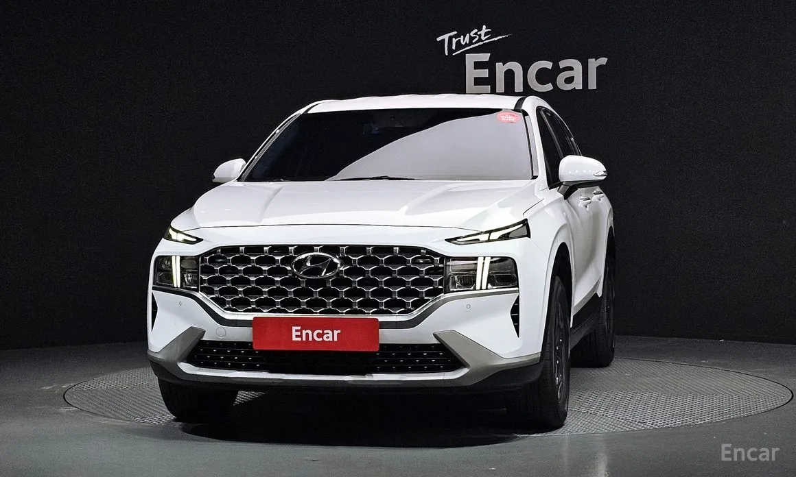 Фото 3 - Hyundai Santa Fe