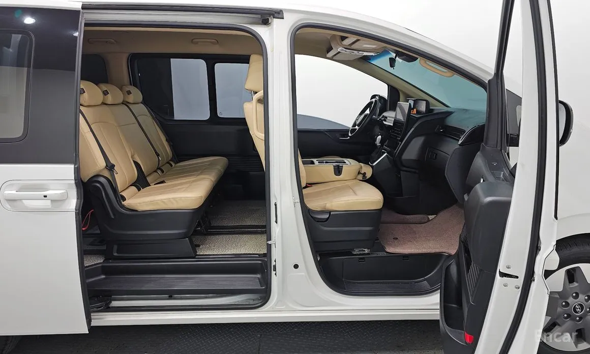 Фото 11 - Hyundai Staria