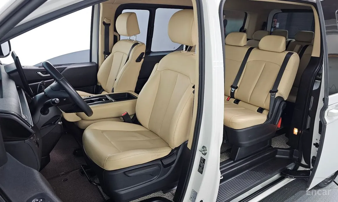 Фото 12 - Hyundai Staria